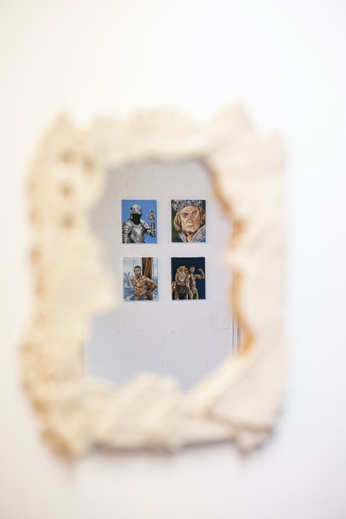 Jérémie Danon a réalisé un film comme un conte contemporain et le présente à Lieu-Commun avec Le Nouveau Printemps sous forme d’installation, accompagné d’objets : des reliques de l’aventure. Pour sa nouvelle édition, du 23 mai au 22 juin 202